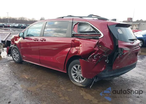 2021 Toyota Sienna Le из США, поврежденный, VIN 5TDKRKEC4MS030084